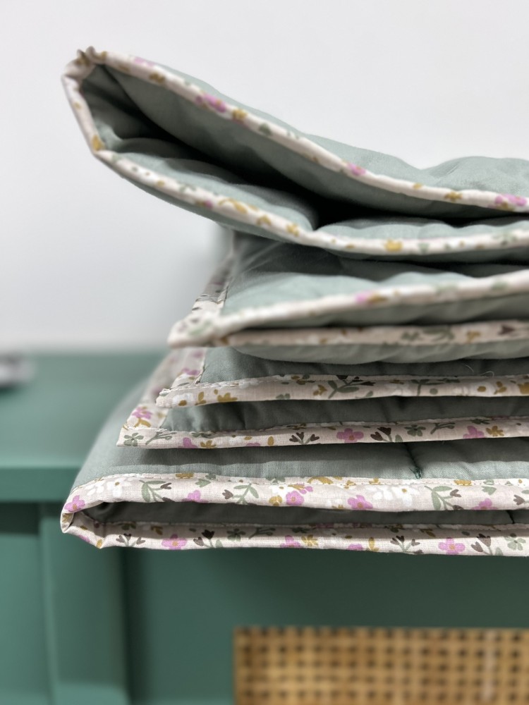 pikowana narzuta na łóżko dla dziecka